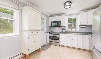460 Schooner Ave, Jamestown, RI 02835