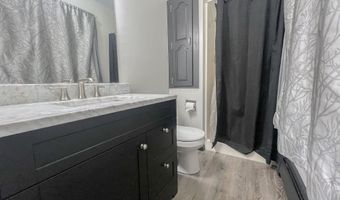 467 Rohr St, Arnolds Park, IA 51331