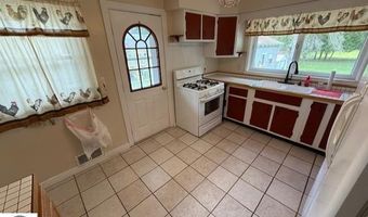 714 N Ct, Alma, MI 48801