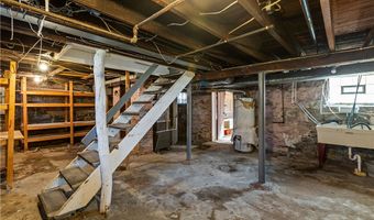 220 Locust Ave, Clairton, PA 15025