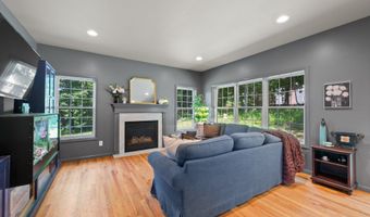 805 Pucker St, Coventry, CT 06238