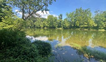 10 Greenbrier Dr, Alderson, WV 24910