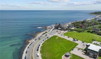 19 Beach St 13, Narragansett, RI 02882