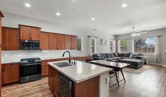 1319 Rouge River Rd, Fernley, NV 89408
