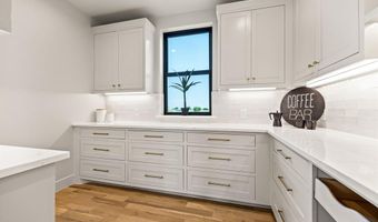 2035 Meadowlark Ct, Aledo, TX 76008