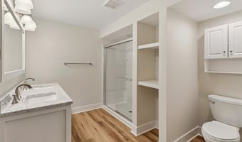 920 NE 49th St, Ankeny, IA 50021