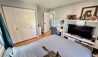 770 Metacom Ave, Bristol, RI 02809