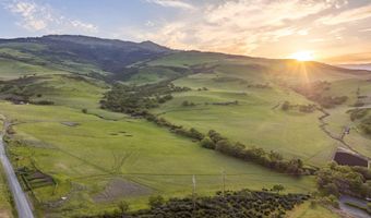 1650 E Nevada St, Ashland, OR 97520