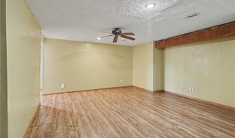 1003 Lisa Ct, Baldwin City, KS 66006