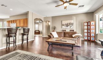 3929 E PEACH TREE Dr, Chandler, AZ 85249