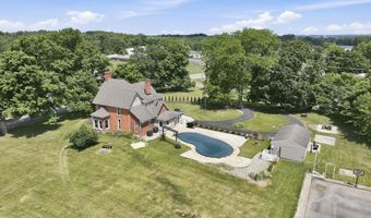 1305 S Kankamp Rd, Angola, IN 46703