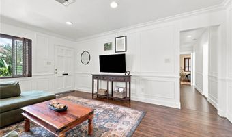 8337 Lennox Ave, Los Angeles, CA 91402