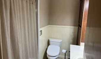 1220 Tyler St, Aurora, MO 65605