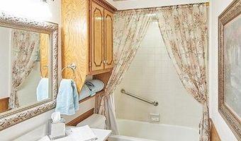 3113 Shannon Ct, Bethany, OK 73008