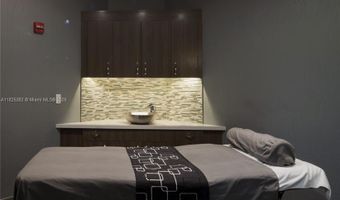 21200 Point Pl 2602, Aventura, FL 33180