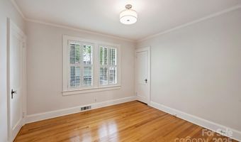 2015 Club Rd, Charlotte, NC 28205