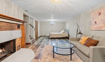 1019 Ash St, Alexandria, MN 56308