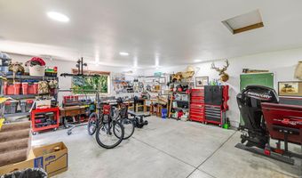 3350 NE Stonebrook Loop, Bend, OR 97701