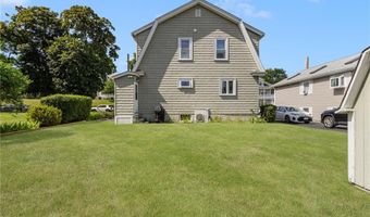 19 Bouvier Ave, Lincoln, RI 02838