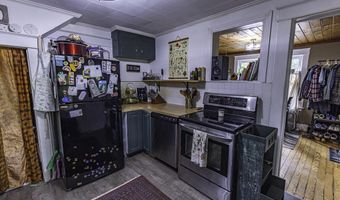172 Fern St, Bangor, ME 04401