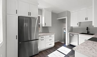 1119 N RICHMOND St, Appleton, WI 54911