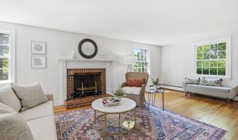 9 Deacon Hunt Dr, Acton, MA 01720