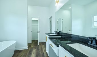 4007 Creek Top, Bauxite, AR 72011