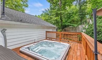 225 Royal Colony Ct, Alpharetta, GA 30022