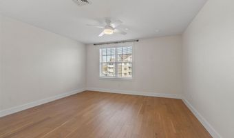 3 Longview Dr 305, Atkinson, NH 03811