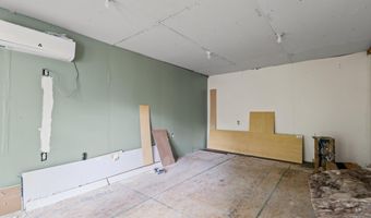 537 S Jefferson Ave, Aurora, MO 65605