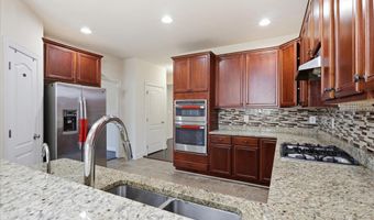 22908 N BROWN Sq, Ashburn, VA 20148