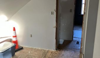307 Main St, Baileyville, ME 04694