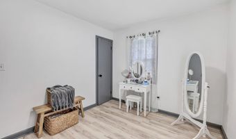 14 N Coe Ln, Ansonia, CT 06401