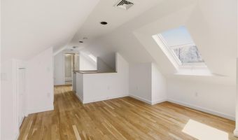15 Hammersmith Rd 30A, Newport, RI 02840