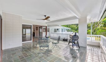 969 Auloa Rd, Kailua, HI 96734
