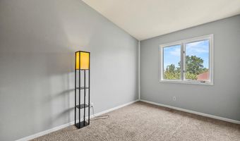 7632 157th St W 308, Apple Valley, MN 55124
