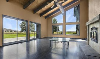 217 Kingsbury Ln, Bellevue, ID 83313