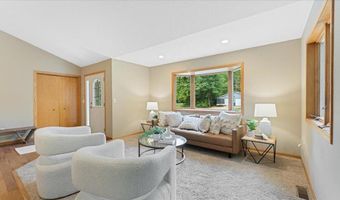 151 Bluffs Rd NW, Alexandria, MN 56308