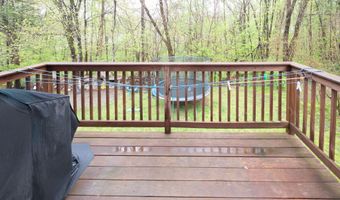 50-52 Knollwood Dr, Bethel, CT 06801