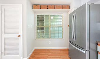 10824 ANTIGUA Ter #201, Rockville, MD 20852