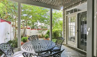 10104 BALDWIN Ct, Bethesda, MD 20817