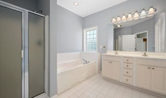 400 WILLIAMS St 12, Berlin, MD 21811