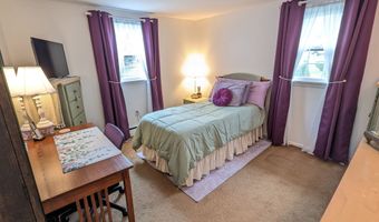15 Golden Rod Dr, Ansonia, CT 06401