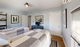 75 Court St, Belfast, ME 04915