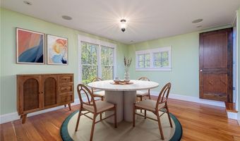 30 Bonnet View Dr, Jamestown, RI 02835