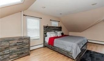 825 Douglas Ave, Providence, RI 02908