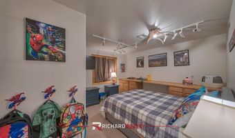 6 Bear Creek Rd, Cody, WY 82414