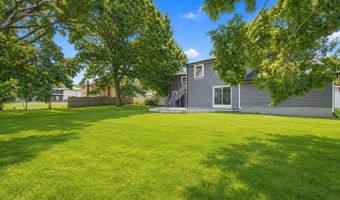 41 Madison Ave, Amityville, NY 11701