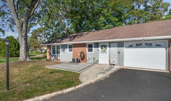 677 B New Castle Ct, Lakewood, NJ 08701