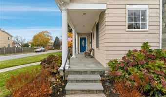71 Norton Ave, Cranston, RI 02920